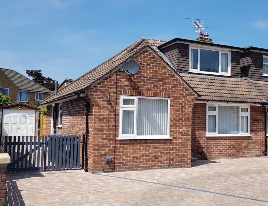 Home In Harrogate Luaran gambar